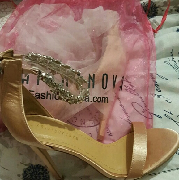 Heels - Picture 3 of 5